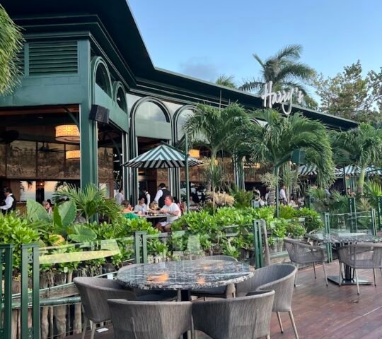 Harry’s Steakhouse & Raw Bar